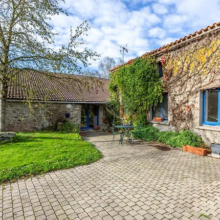 A La Ferme Saint-Florent-des-Bois